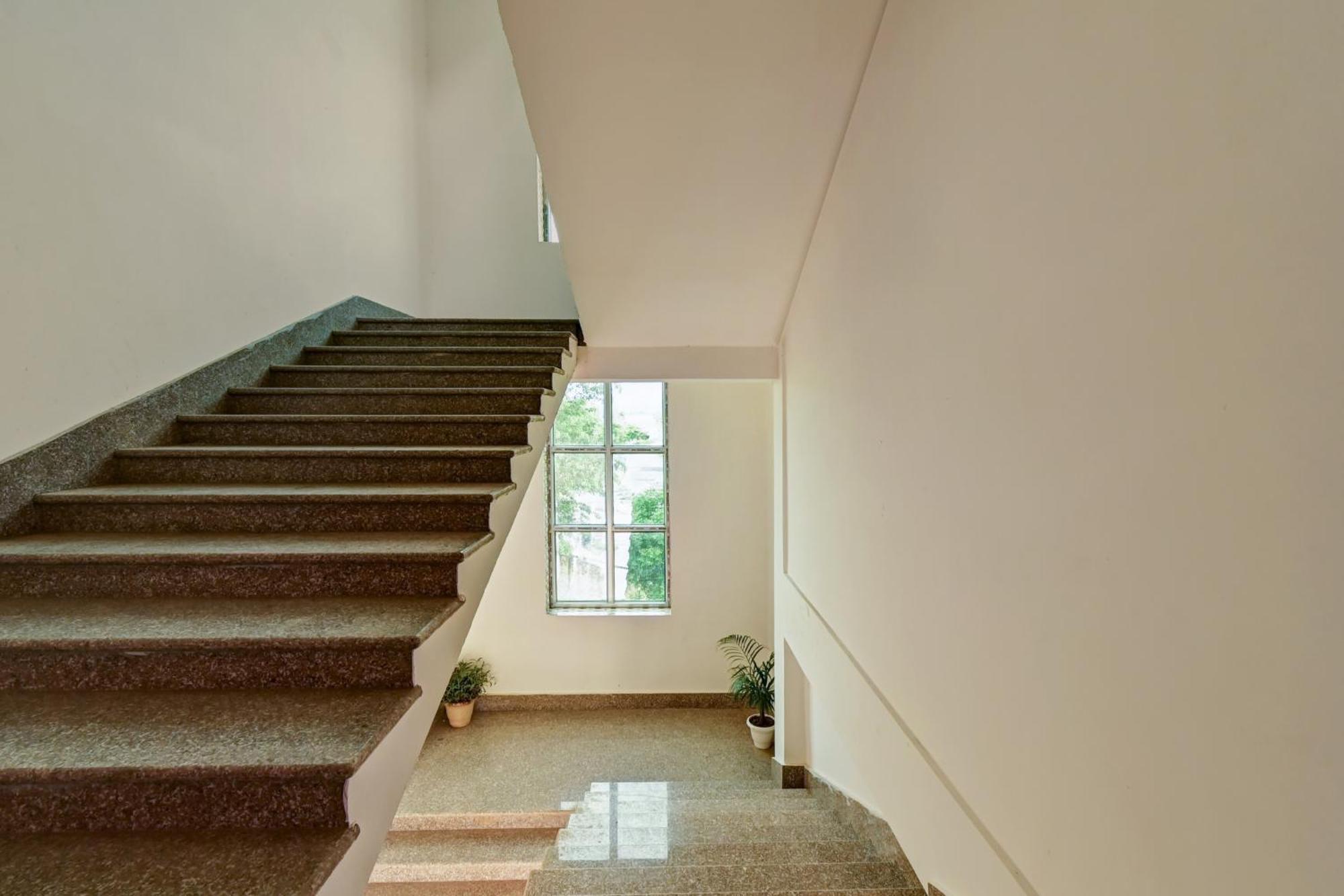 Oyo Flagship The Brahmaputra Homestay Guváhátí Exteriér fotografie